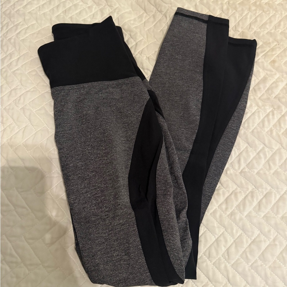 Gray and Black Lululemon Leggings Size 2 25”